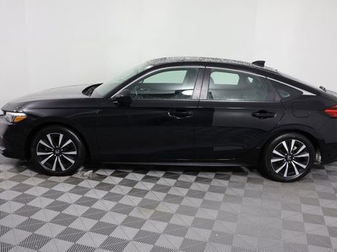 Used 2024 Honda Civic EX-L image 5