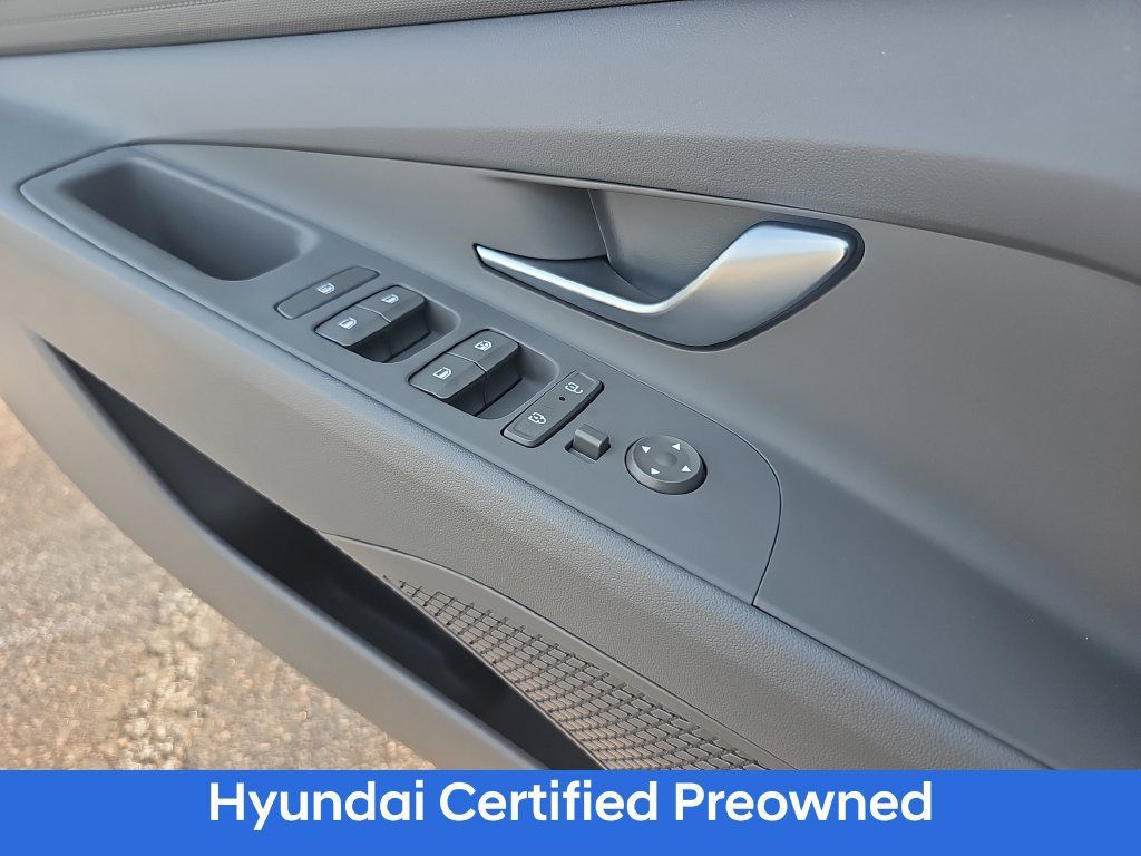 Certified 2024 Hyundai Elantra SEL FWD image 23