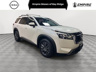 Used 2024 Nissan Pathfinder SV