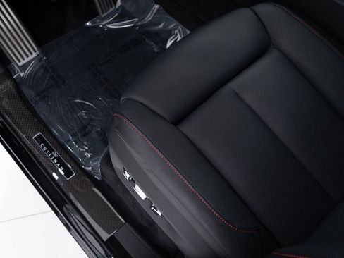 New 2026 Rolls-Royce Cullinan Black Badge image 13