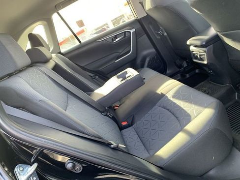 Used 2025 Toyota RAV4 XLE w/ Convenience Package image 12