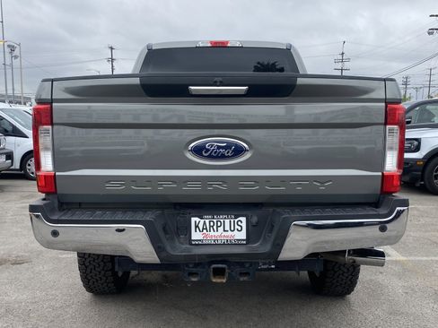 Used 2019 Ford F250 XLT w/ XLT Premium Package image 10