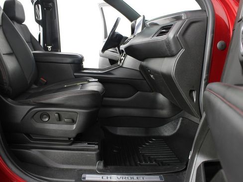 Used 2023 Chevrolet Suburban RST AWD/4WD image 24