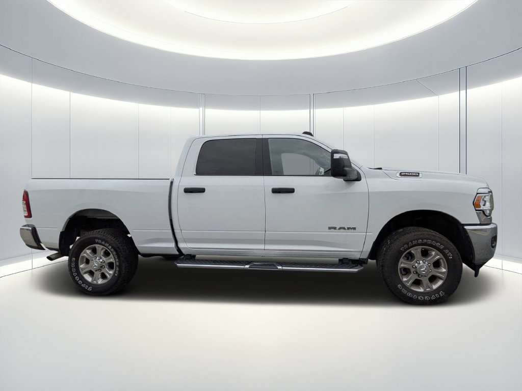 Used 2024 RAM 2500 Big Horn AWD/4WD image 3