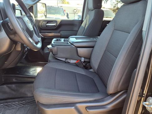 Used 2022 Chevrolet Silverado 2500 LT image 26