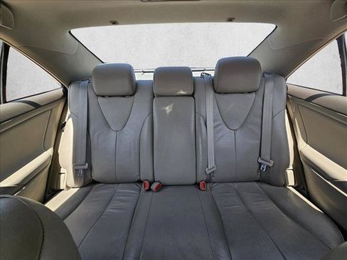 Used 2011 Toyota Camry XLE w/ XLE Extra-Value Pkg #1 FWD image 13