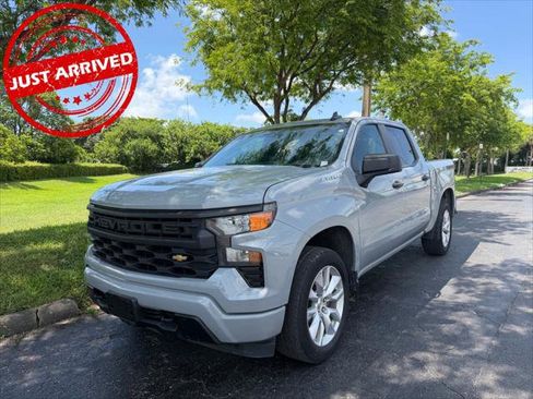 Used 2024 Chevrolet Silverado 1500 Custom RWD image 2