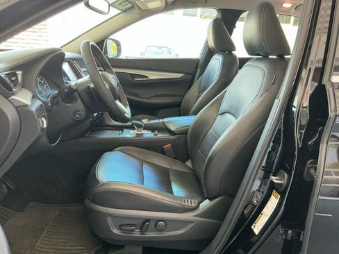Used 2019 INFINITI QX50 Essential w/ Premium Heat Package FWD image 34