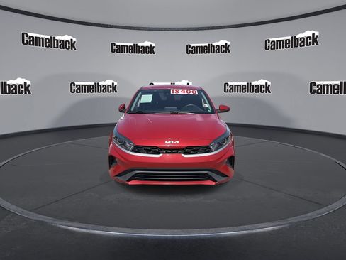 Used 2023 Kia Forte LXS w/ LXS Technology Package FWD image 2