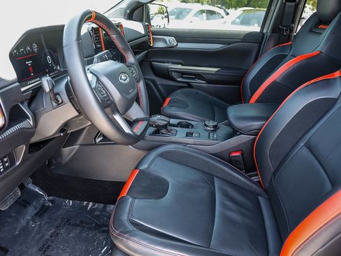 Used 2025 Ford Ranger Raptor image 18