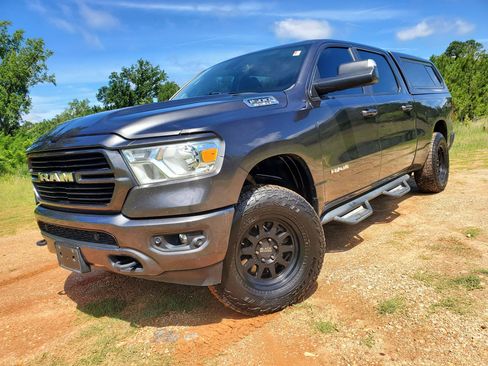 Used 2019 RAM 1500 Big Horn AWD/4WD image 2