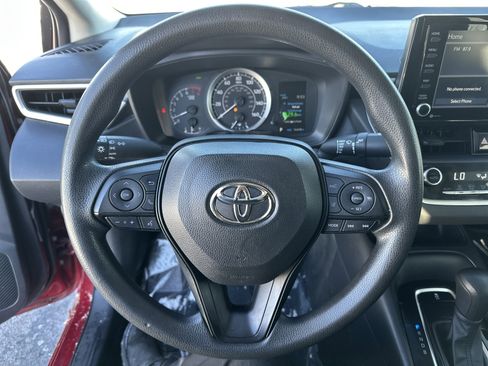 Used 2022 Toyota Corolla LE w/ LE Premium Package image 17