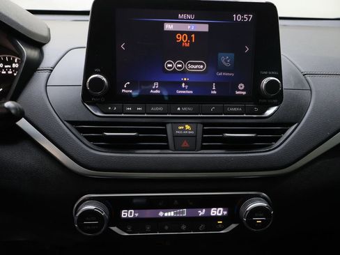 Used 2019 Nissan Altima 2.5 SV FWD image 21