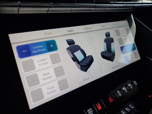 Used 2023 Jeep Grand Wagoneer L 4WD image 28