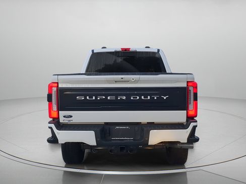 Certified 2025 Ford F250 Platinum w/ FX4 Off-Road Package AWD/4WD image 41