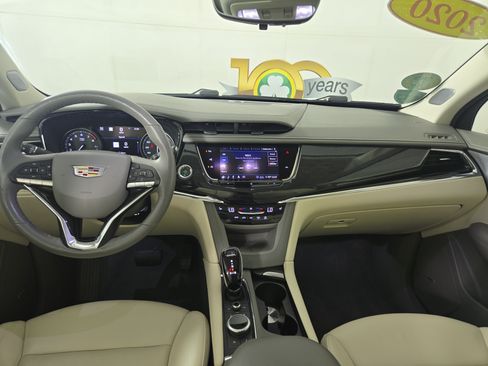 Certified 2020 Cadillac XT6 Premium Luxury AWD/4WD image 14