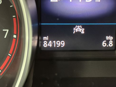 Used 2020 Volkswagen Tiguan SE w/ Panoramic Sunroof Package FWD image 9