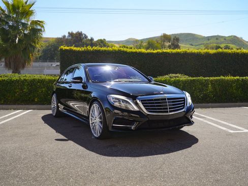 Used 2015 Mercedes-Benz S 550 Sedan image 3