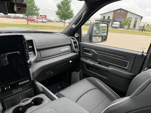 New 2026 RAM 3500 Laramie AWD/4WD image 26