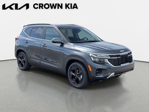 New 2026 Kia Seltos EX FWD image 3