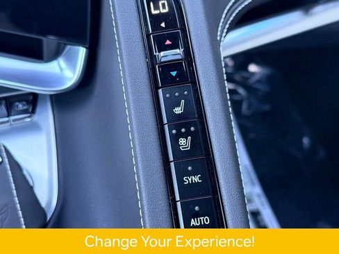 Used 2022 Chevrolet Corvette Stingray Preferred Conv w/ Battery Protection Package RWD image 11