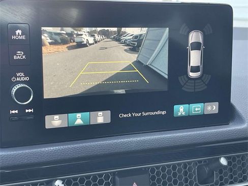 Used 2022 Honda Civic Touring image 3