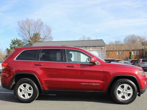 Used 2015 Jeep Grand Cherokee Laredo w/ Quick Order Package 23E image 4