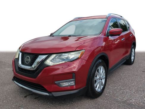 Used 2017 Nissan Rogue SV w/ SV Premium Package FWD image 1