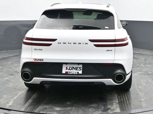 Used 2023 Genesis GV70 2.5T Sport Prestige w/ Sport Prestige Package image 9