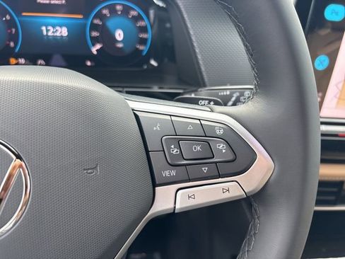 New 2026 Volkswagen Atlas Cross Sport SEL R-Line AWD/4WD image 18