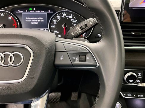 Used 2023 Audi Q5 2.0T Premium w/ Convenience Package image 24