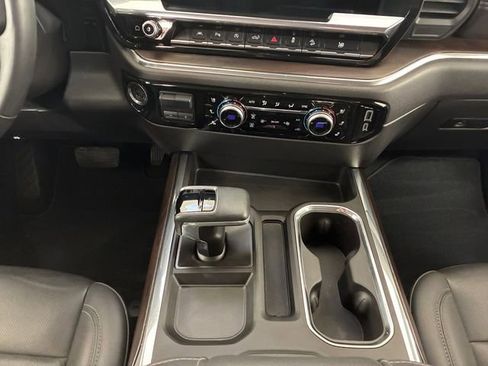 Used 2024 GMC Sierra 1500 SLT w/ SLT Premium Plus Package image 21