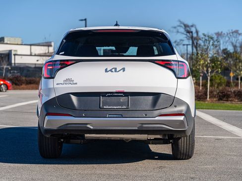 Used 2026 Kia Sportage LX w/ LX Convenience Package image 6