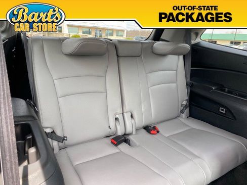 Used 2021 Honda Pilot Touring image 9