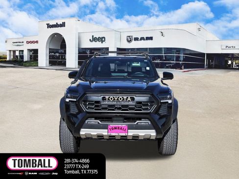 Used 2024 Toyota Tacoma Trailhunter image 2