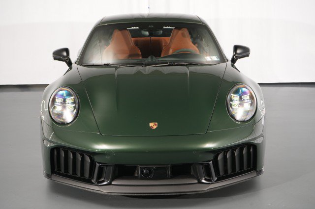 Used 2026 Porsche 911 Carrera 4 GTS AWD/4WD image 4