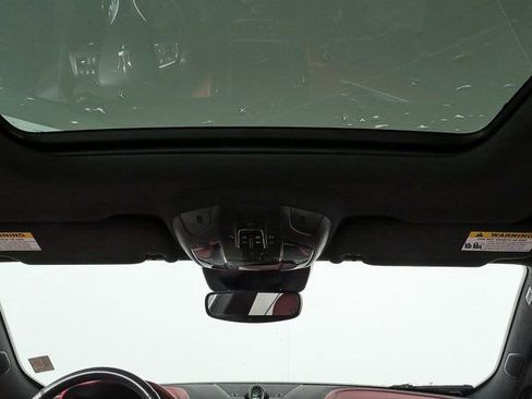 Certified 2022 Maserati Levante GT image 5