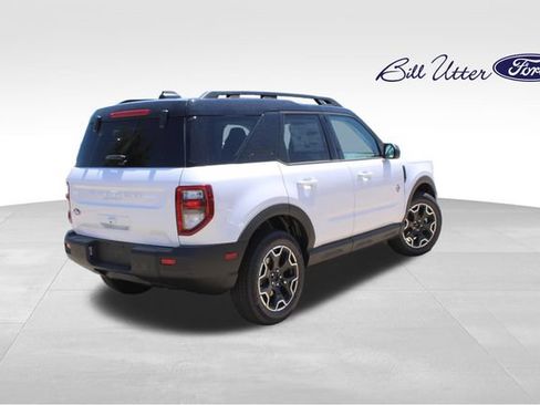 New 2026 Ford Bronco Sport Outer Banks AWD/4WD image 2