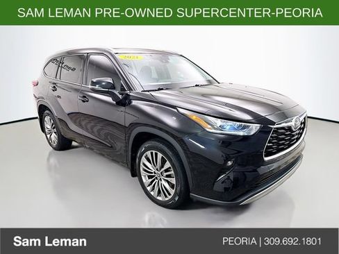 Used 2021 Toyota Highlander Platinum AWD/4WD image 1