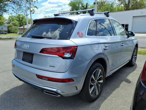 Used 2023 Audi Q5 2.0T Premium w/ Convenience Package image 4