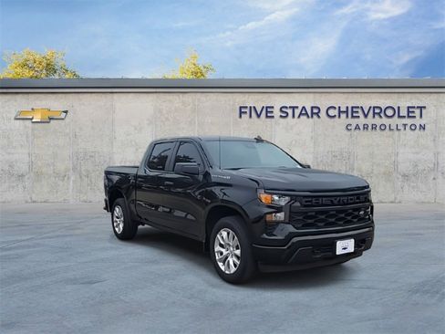 Used 2024 Chevrolet Silverado 1500 Custom image 2