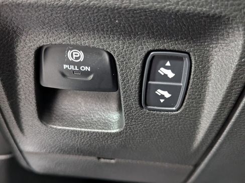 Used 2022 RAM 1500 Big Horn w/ Trailer Tow Group AWD/4WD image 14