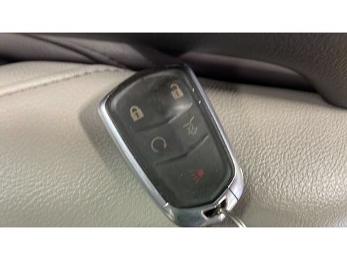 Used 2022 Cadillac XT4 Luxury w/ Trailering Package AWD/4WD image 20