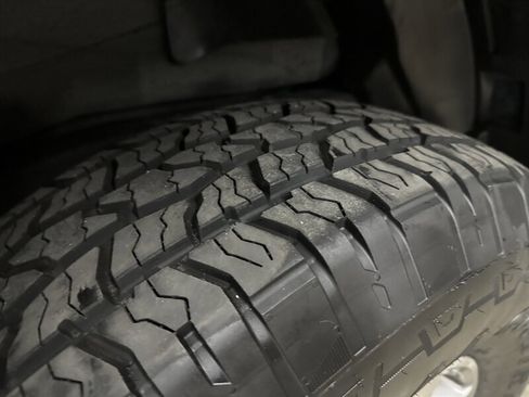 Used 2012 Nissan Xterra PRO-4X AWD/4WD image 13