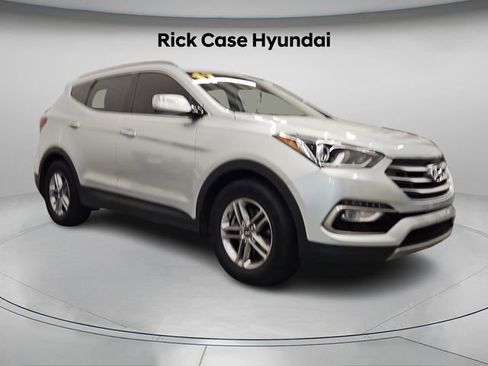 Used 2017 Hyundai Santa Fe Sport image 8