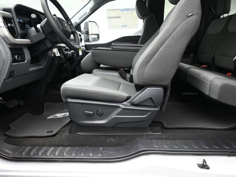 New 2026 Ford F350 XLT image 10