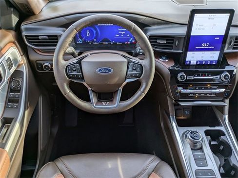 Certified 2023 Ford Explorer King Ranch w/ Technology Package image 16