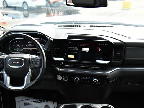 Used 2024 GMC Sierra 1500 SLT image 38