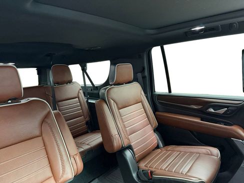 Used 2024 GMC Yukon XL Denali Ultimate image 18