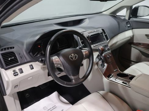 Used 2012 Toyota Venza XLE FWD image 15